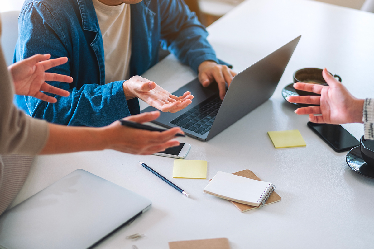 Ascendant et communication : harmonie des échanges