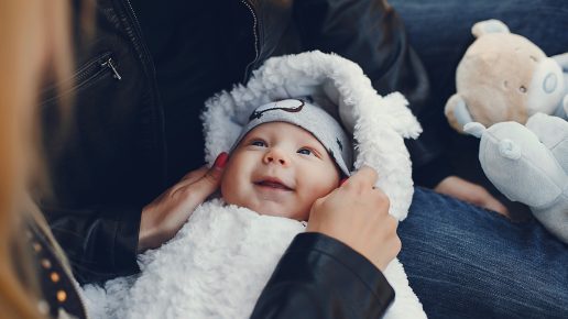 Illustration de l’article : Que révèle le thème astral d’un bébé sur sa personnalité ?
